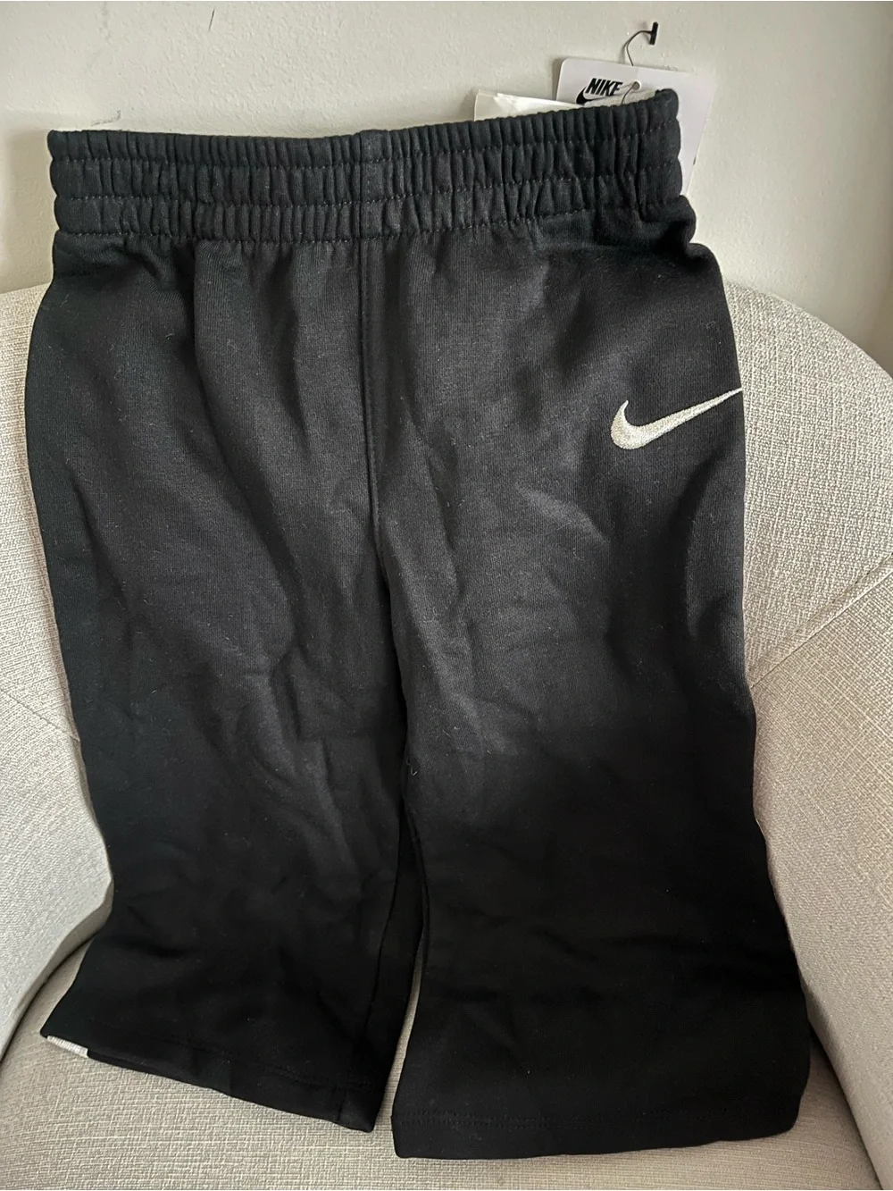 Nike White Long Sleeve Tee with Black and Yellow Logo - Picture 6 of 7
